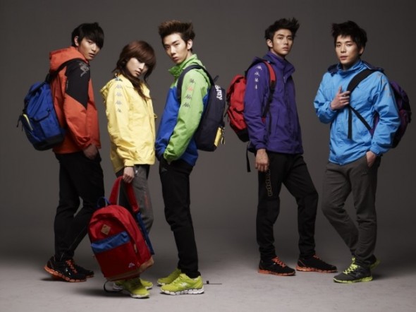 2AM-et-Nicole-KARA-pour-KAPPA-3-590x442
