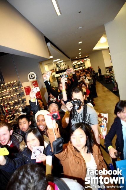 Girls Generation Best Buy SNSD Best Buy Signing