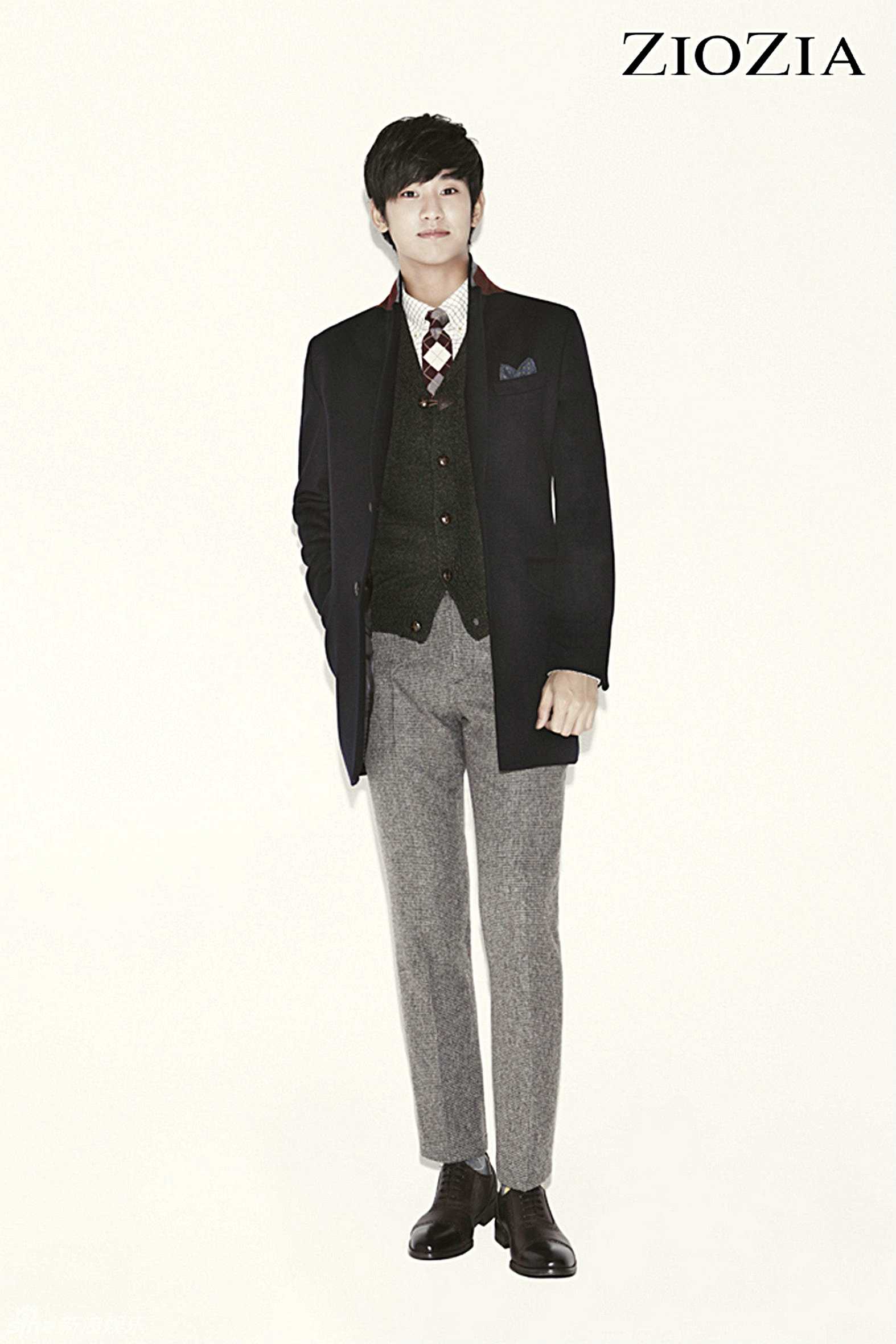KIM SOO HYUN FOR ZIOZIA WINTER 2012 - K-Pop Concerts, image size:1574x2360