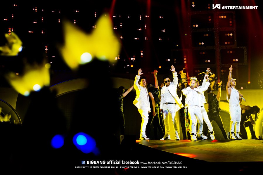 BIGBANG/2012～2013 BIGBANG ALIVE GALAXY … BIGBANG 2013 ALIVE GALAXY TOUR LIVE LIMITED EDITION 2 CD +