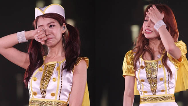 KARA Plays Tokyo Dome Concert to 45,000 Screaming Fans - K-Pop