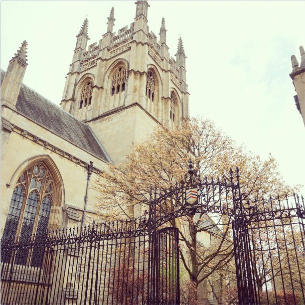 SNSD_Taeyeon_Oxford_1