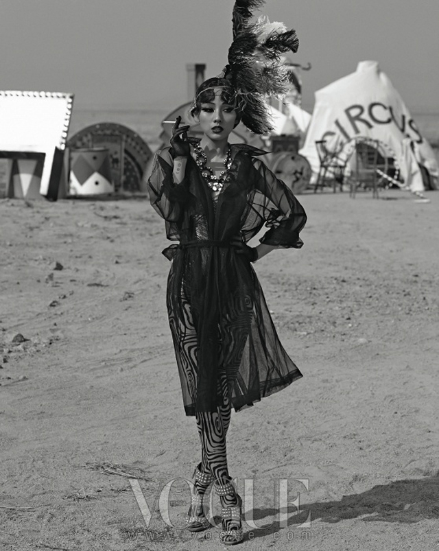 Lee Hyori - Vogue Magazine May Issue ‘13 C