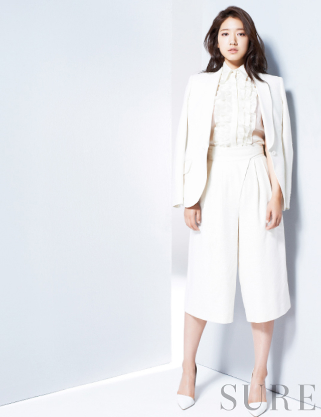 Park Shin Hye - Sure Magazine May Issue ‘13 D