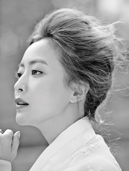 Kim Hee Sun - L’uomo Vogue Magazine November Issue ‘13